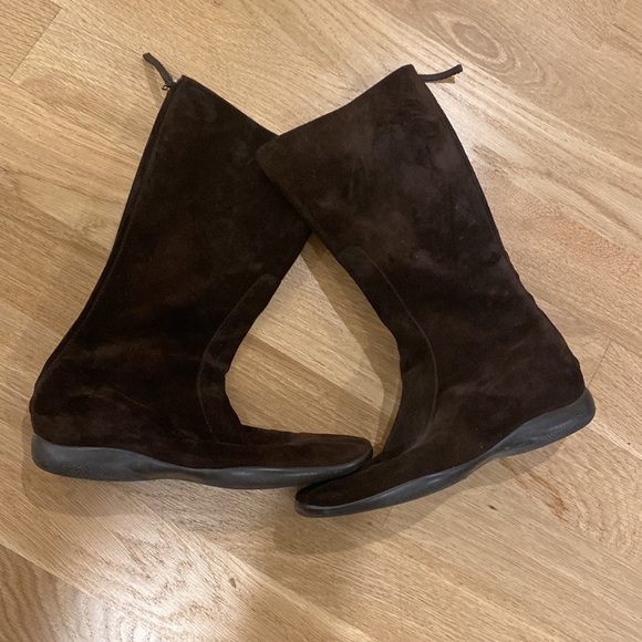Prada suede boot with rubber sole back zipper - Picture 5 of 5
